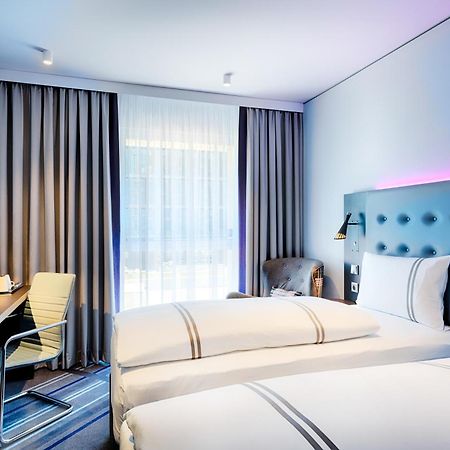 Premier Inn Saarbruecken City Centre Экстерьер фото