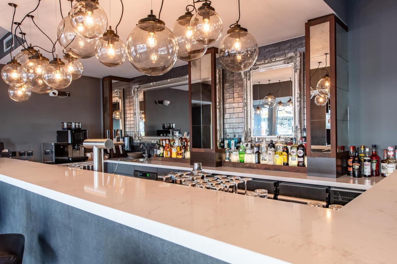 Premier Inn Saarbruecken City Centre Экстерьер фото