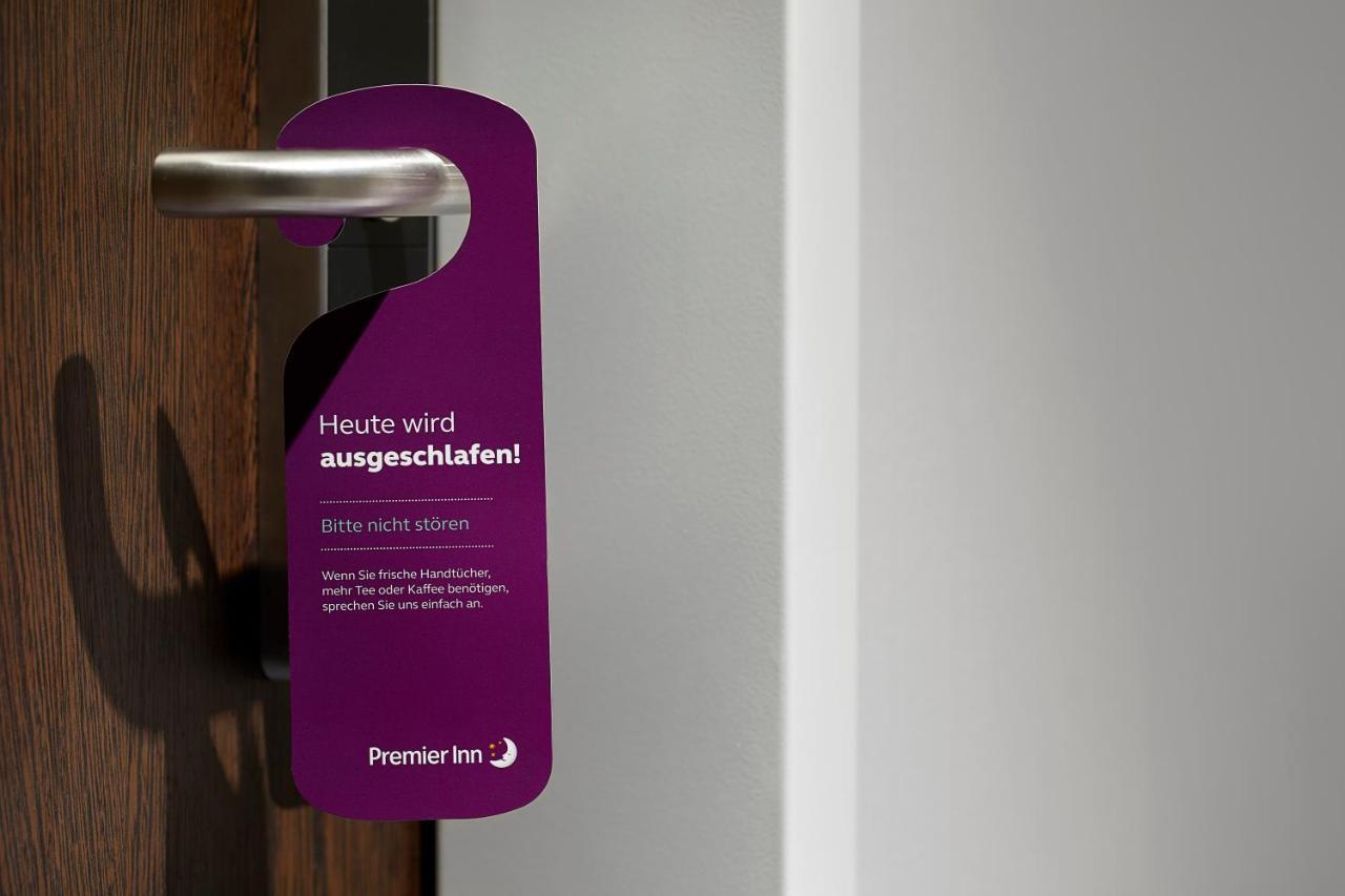 Premier Inn Saarbruecken City Centre Экстерьер фото