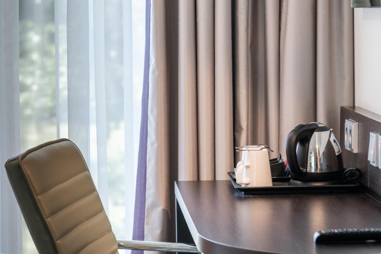 Premier Inn Saarbruecken City Centre Экстерьер фото